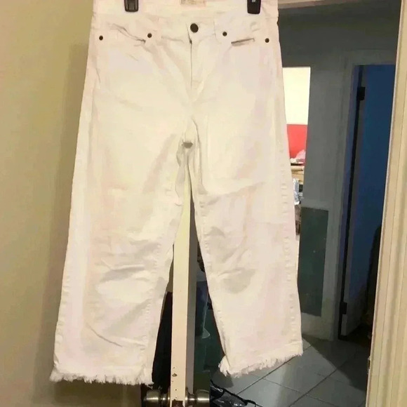 J. Jill Denim - J Jill full leg copped jeans. White with fringe hem. Size 8